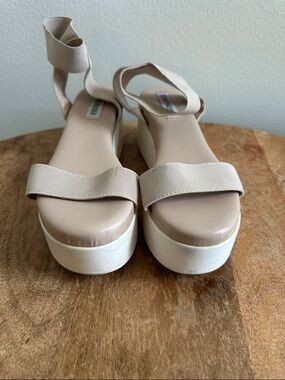 Neutral Platform Ankle-Strap Sandals in Beige
